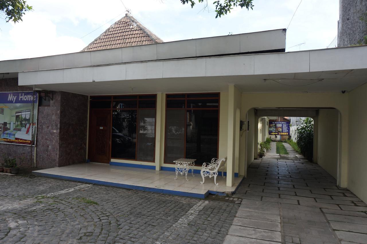 Manggo Home Sleman  Exterior photo